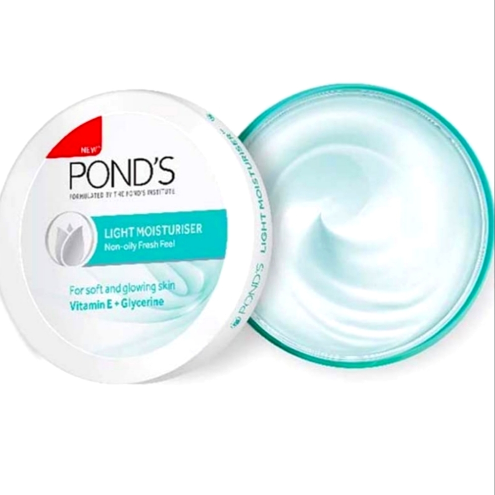 Ponds Light Moisturiser